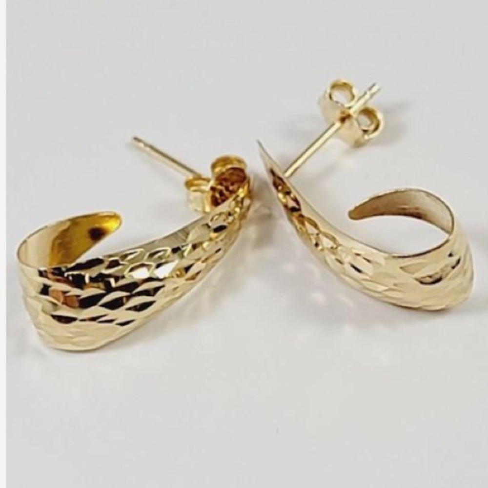 Preloved 14K Yellow Gold Hammered J Hoop Earrings